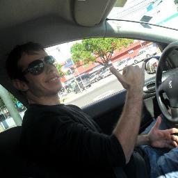 Não procure ser o melhor, mas sim o mais simples. Porque até a maior árvore da floresta começa do chão.