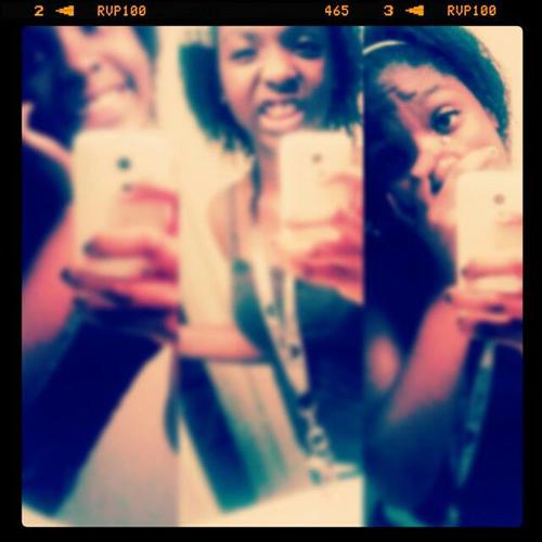 mêšš, wìth më, i mess with yhu, like follow me i follow back# team_ thuggish:)