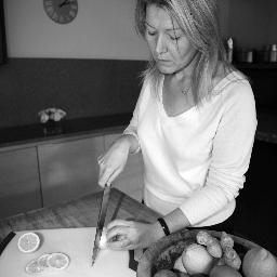 Love affairs with food, cookery, health. Nutritional Therapist working to aid healthy weight loss, working with #disordered eating #metabolicbalance consultant