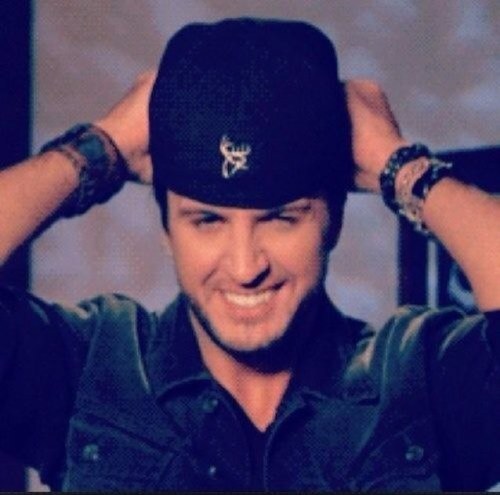 I love Luke Bryan. He is the best country singer ever! @LukeBryanOnline