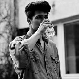 carlosjohanan's profile picture. Destructor de sueños, la mentira es una salida fácil si la sabes usar.