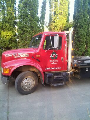 my name is Matt I own junkthatcar I live in burien,wa I pay cash for old,new and damaged cars with titles around king county and all over Washington state call