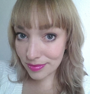 Volg dit account of bloglovin om niets te missen.  Linda persoonlijk: @LindaWab