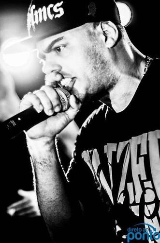 Compositor na empresa Cartel mcs