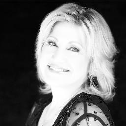 Interior Designer, Health Coach, author of Cookbook Happy Trails until we eat again, publish  column  The Citizen-Debi's Health Dish http://t.co/PQrBMxFt