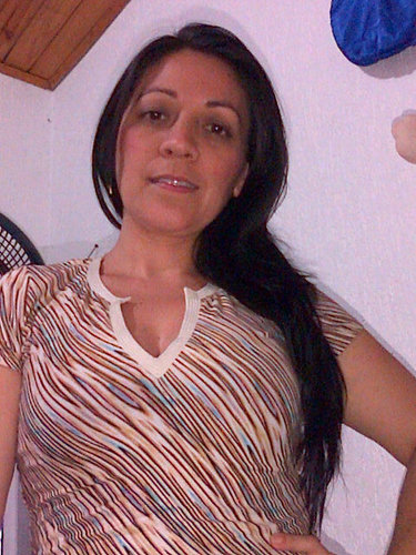 alisonramu's profile picture. 