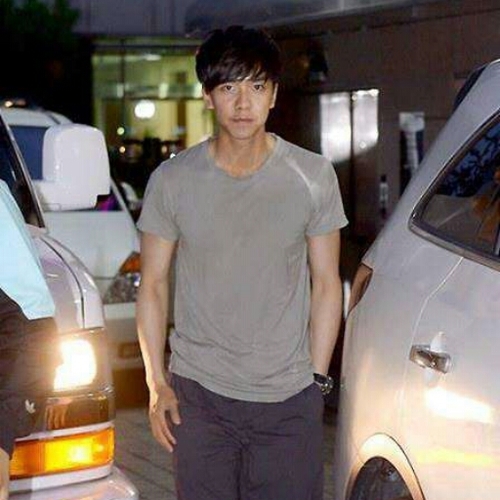 fakta-fakta lee seung gi oppa (´▽`ʃƪ) ♡