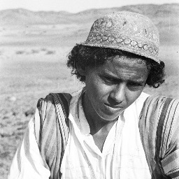 ان هذا الحساب لايقصد به تفاخر بالأنسـاب التي نهى عنها المصطفى صلوات ربي وسلامه عليه بقدر ما هو تاريخ علمي موثق يحفظ تاريخ الأباء ومواطنهم في بلاد غامد