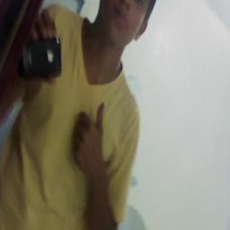 - Heeý Prima dele aqui , ãwwn' faz poco tempo que conheci ele e já amo esse Menino . conta sempre comigo  to contigo pro que precisar ! @RawrMarrentinha aqui .