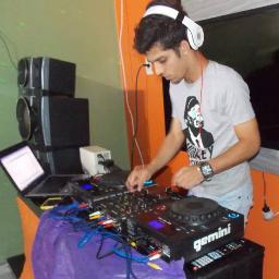 20 anos, DJ - https://t.co/nBqtKFrdCJ
