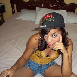 Zashita2's profile picture. ♥ Trátame comoO una reina..&.. te tratare comoO un rey,, trátame comoO un juegoO..&..te enseñare como se juega.!!!,,, :P .. :* ♥ .... ♥!!!