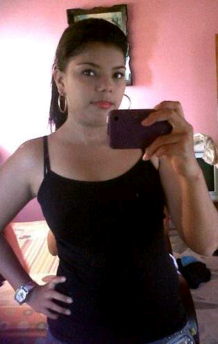 Estudiante de contaduria publik en la universidad de la amazonia.