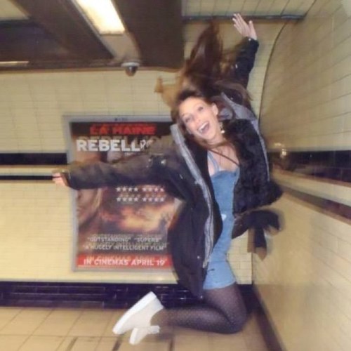 jacybrownhill's profile picture. There is nothing in the world so irresistibly contagious as laughter and good humor (Charles Dickens)