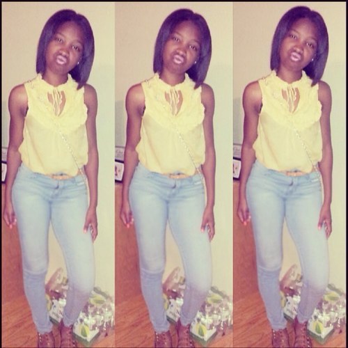 Million Dollar Pussyy Make Emm Tapout !!