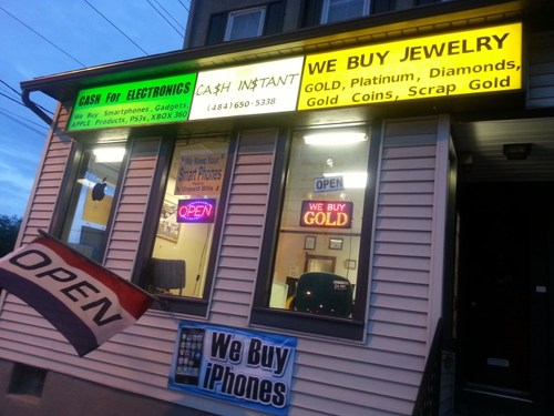 We buy Jewelry, Gold, Diamonds, Platinum, Old Coins, Broken Jewelry, Scrap Gold. We Buy smartphones for any service provider. We also buy other new electronics.