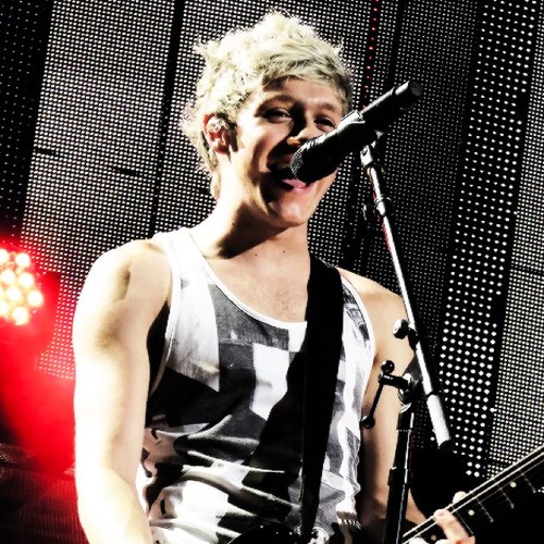 @fratboyyniall :)