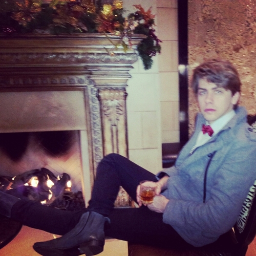 hello! I'm Nick and I play in the band #NO @followno #notheband #noband #nickjarzabek #noldier #rollvolution
