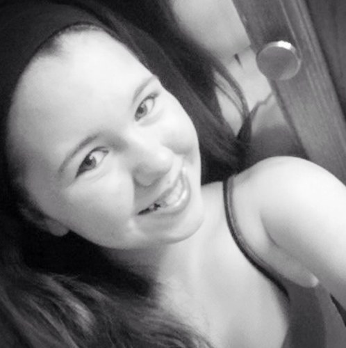 SkylerMarie13's profile picture. All about me............
I love dance, soccer, swimming  and also boxing! My best friends are jace kyle jessaca maddie and danielle..... 
I love hollister!!!!