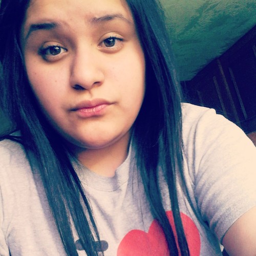 hernandyyy16's profile picture. follow me. c;