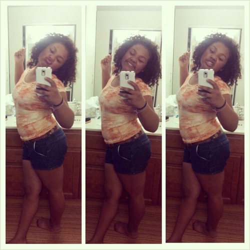 :) Kik -Kenzie_Alexis .. Follow Me ♥ !