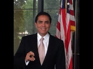 Empresarioc Mexicano Presidente Internacional de la Cámara de Comercio Intercontinental de Houston Presidente de HBC International