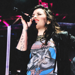 -This is a story that I've never told -  Demi, One Direction, Swift, Miley, Ed Sheeran, Little Mix, Hutcherson  //La edad es un numero,la madurez una opción.//