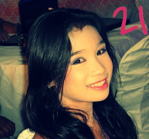 `Ayoko sa mga taong tinetxt ka ...tas kapag nag Reply ka na ; Di kna rereplyan -_- anung ibig sabihin nun? .. please Follow me!