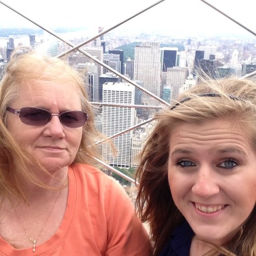 carocap52's profile picture. 