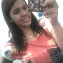 Eu olho para dentro de mim, e não me importo com o que as pessoas fazem ou dizem eu me preocupo só com as coisas certas.
( Bob Marley)