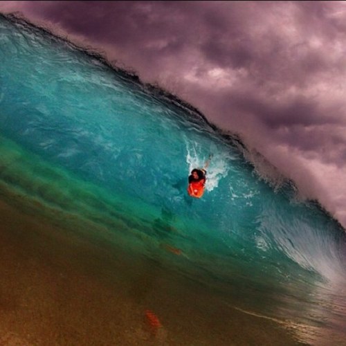 Follow me for the most beautiful pictures & wallpapers, im a surfer and photographer with a talent to show! •photos daily•