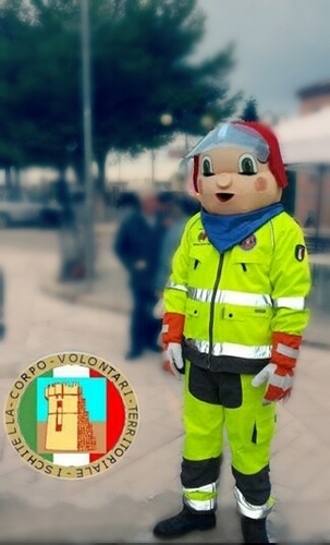 Ciao a tutti! Sono Ischio l'amico dei bambini, nasco da un progetto dell'Associazione di Protezione Civile Corpo Volontari Territoriale