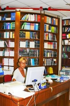 Libreria di testi universitari, saggistica, narrativa e testi per i concorsi