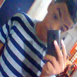 Feio,chato,idiota e papo ruim!