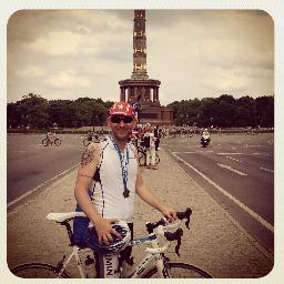 bob_burkhardt's profile picture. Berlin, Radfahren, Fußi, Golf, USA...