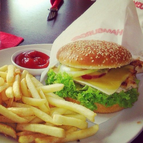 ヨダレが出る食べ物画像集 アメリカ ドーナツチーズバーガー Http T Co Qhrwdef3jo ヨダレが出る食べ物画像集 アメリカ ドーナツチーズバーガー Http T Co Qhrwdef3jo