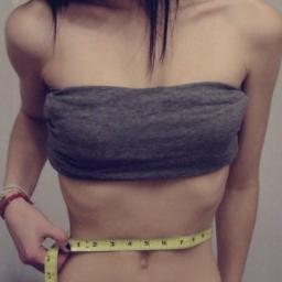 tu tambien odias tu cuerpo? tambien sabes lo que es pasar hambre por algo que nunca consigues? tambien estas cansada de todo? yo si.