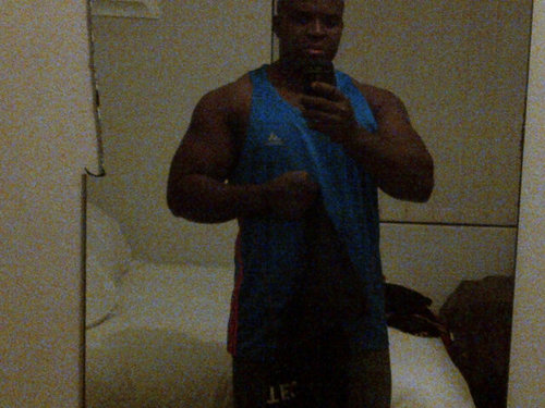 mbzola's profile picture. 