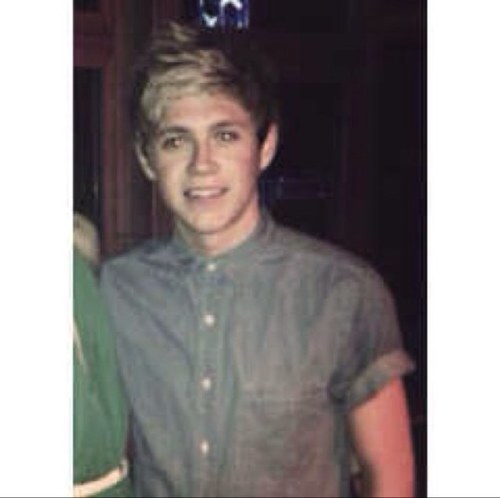 you're beautiful and we all love you life will get better soon someday trust me have a good day and stay happy :D x