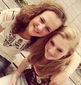 Love my little sis / love to my friends / 15 jaar
