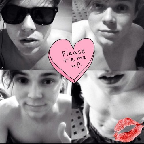 Hiiiiii .xx Follow @crescentlou, yeah??