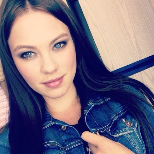 Chloe Rose is my queen.