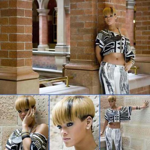 Um so not gay but if I was, I'd ph*ck da hell outa RiRi an MiMi!!! ;) Nuff said.