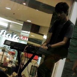 Richoe_satriani's profile picture. it make me confused, it make me easier, it make me better, it make me big, it make me find a new of everything....it is M.U.S.I.C