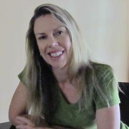 Love green....Enjoy raising my son, loves animals, nature, football, baseball & sushi- enjoying a healthy, positive life! 
http://t.co/Utxg7hsrYQ