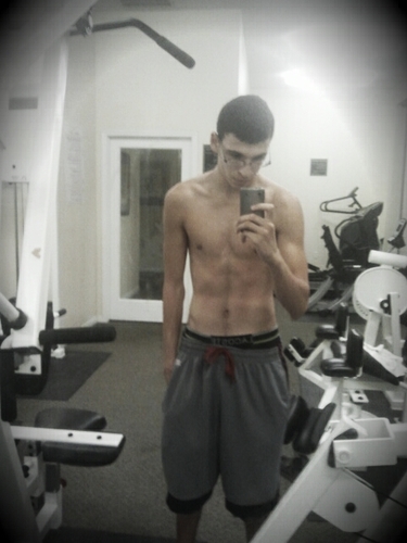Follow me, I follow back. c;