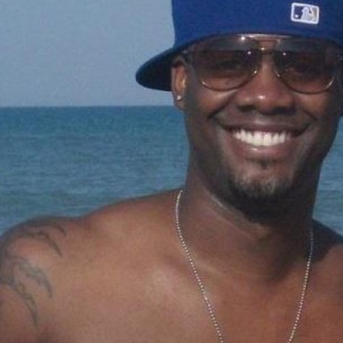 willie_i_am's profile picture. Planning for a future with the soon to be Mrs Keith(@Jrewmizzou) while counting the days until May 30th 2015! I can hear the faint sound of wedding bells..