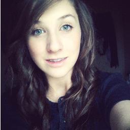 Sarah, c'est une fille passionnée de mangas, de jeux vidéo et plus précisément du Japon ! :)