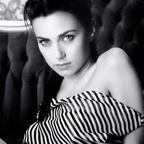 ArdentMistress's profile picture. Birth mother of a doppelganger, a vampire and recently brought back to life. Not what I was expecting. [RP/MC/S]