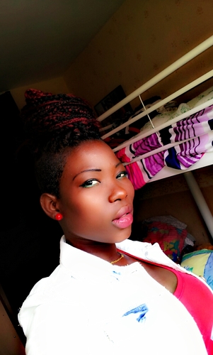 nahoua38 Profile Picture