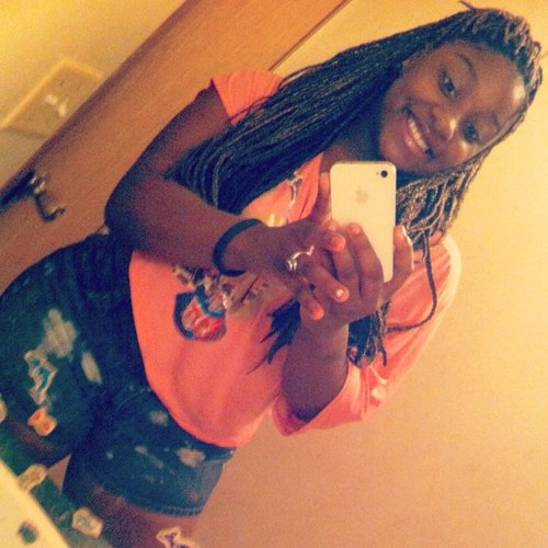 Im Maya &&' Im Takin By Da Best Jeshohn ' do Me Ah Favor &&' Follow Me Babess